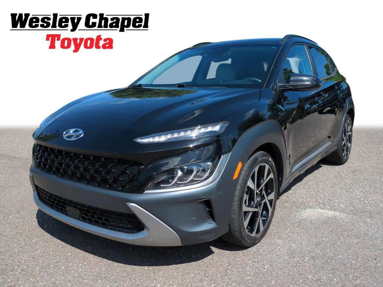 Used 2023 Hyundai Kona Limited AWD/4WD image 1