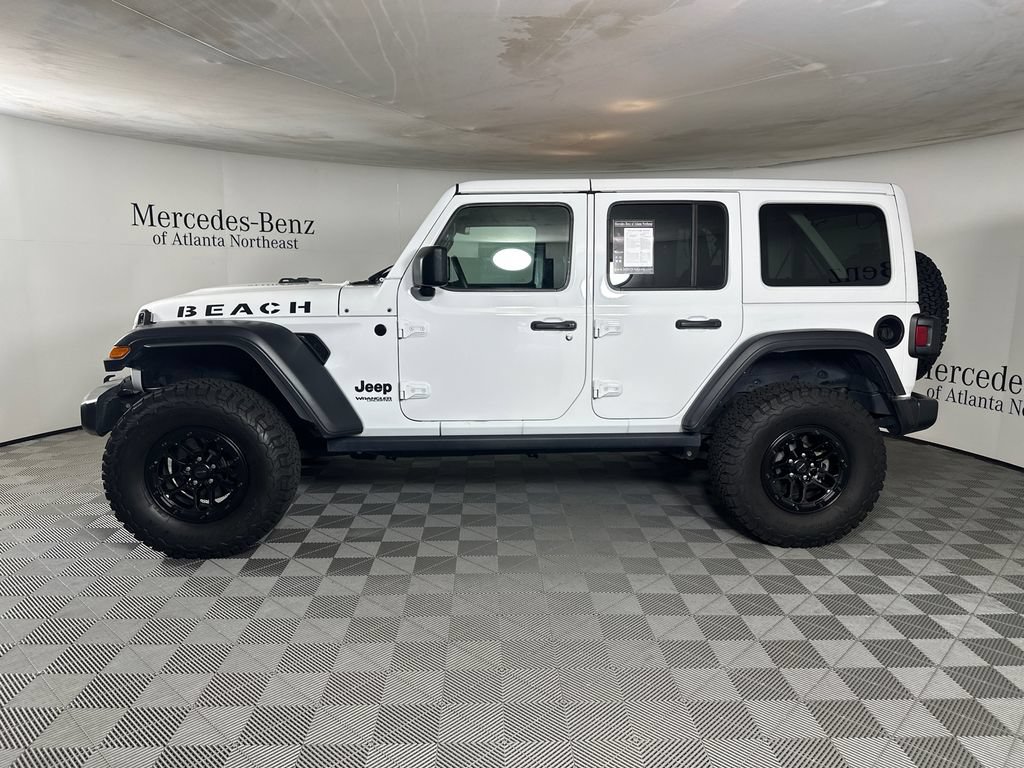 Used 2022 Jeep Wrangler Unlimited Sport w/ Xtreme Recon 35" Tire Package AWD/4WD image 4