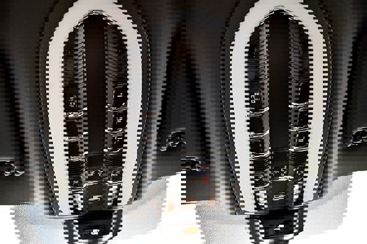 Used 2016 Porsche Macan S image 35