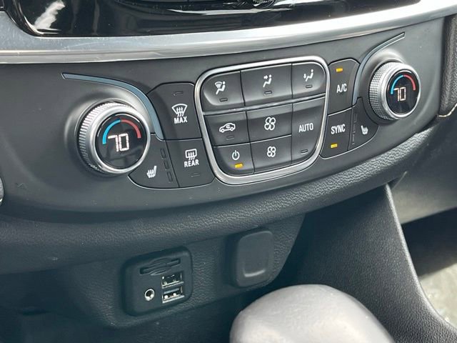 Used 2022 Chevrolet Traverse LT w/ LT Premium Package image 19