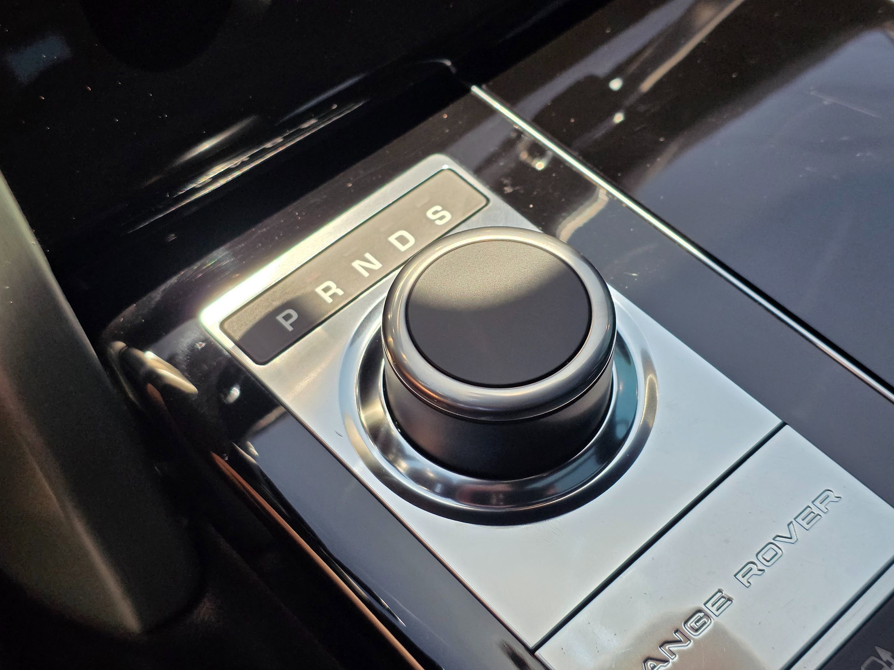 Used 2014 Land Rover Range Rover Supercharged AWD/4WD image 34