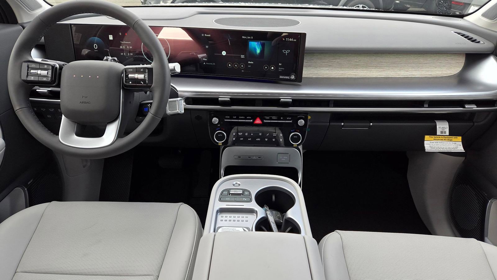 New 2026 Hyundai Ioniq 9 Limited image 12