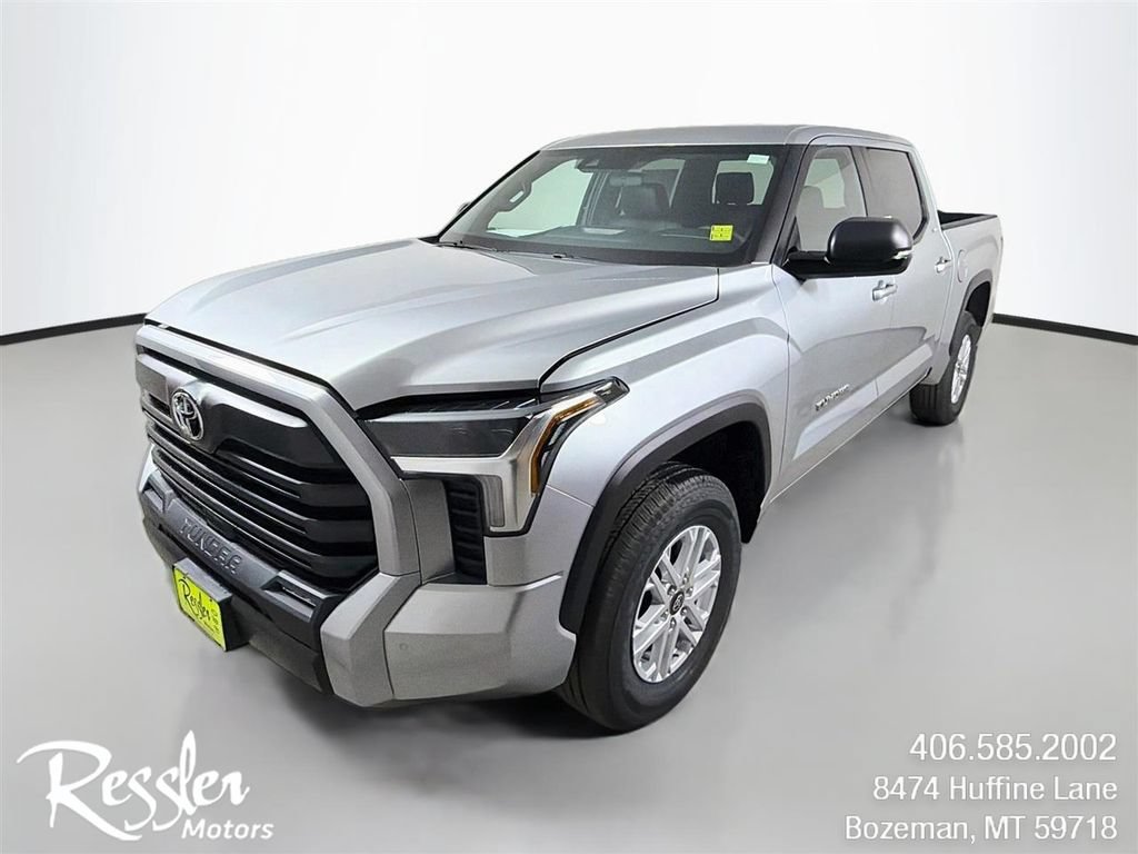 New 2026 Toyota Tundra SR5 w/ SR5 Premium Package