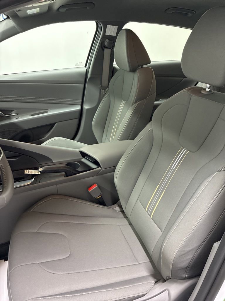 New 2026 Hyundai Elantra Sport FWD image 10