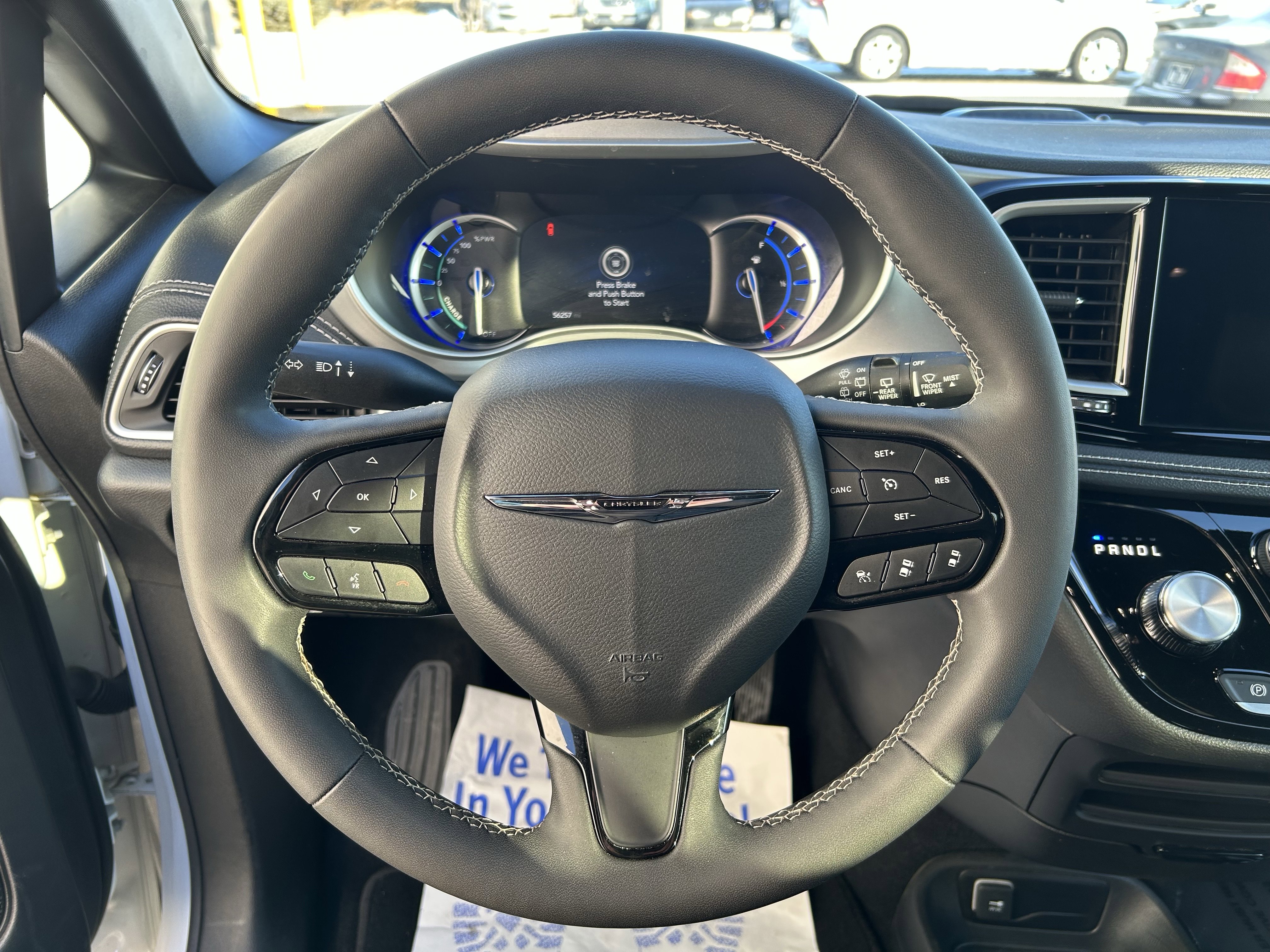 Used 2024 Chrysler Pacifica Limited image 23