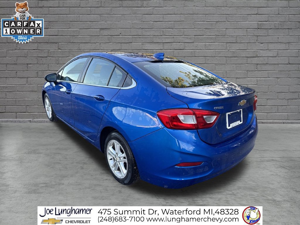 Used 2017 Chevrolet Cruze LT w/ Convenience Package FWD image 6