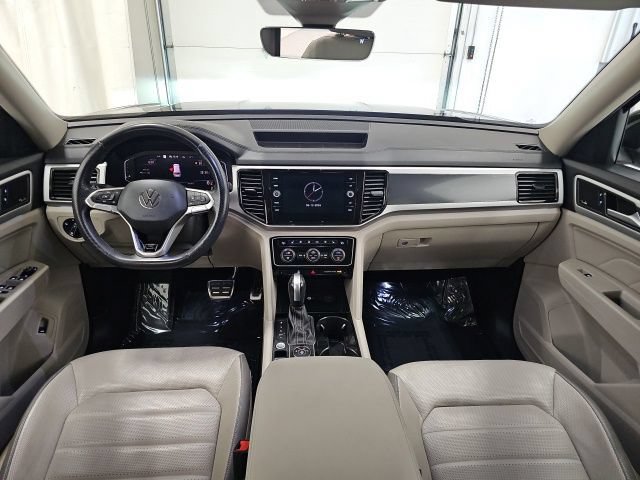 Used 2023 Volkswagen Atlas SEL Premium AWD/4WD image 33