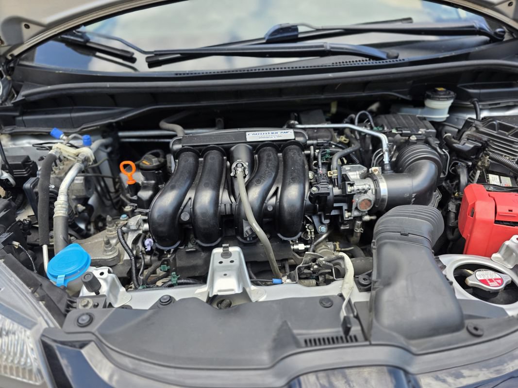 Used 2015 Honda Fit EX image 43