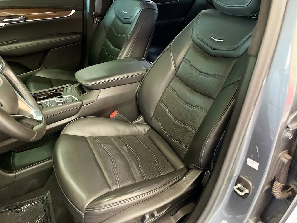 Used 2022 Cadillac XT6 Sport w/ Platinum Package image 20