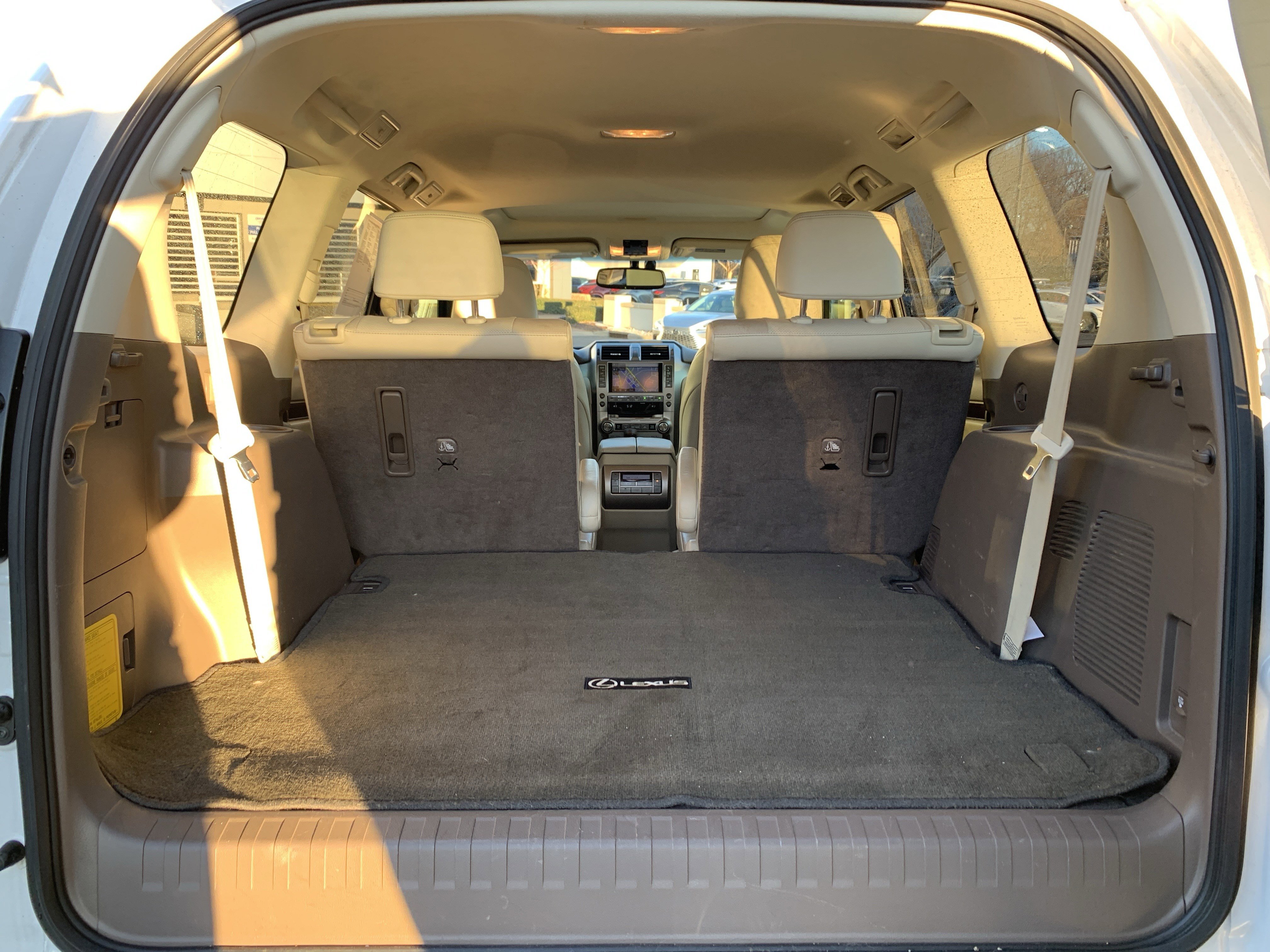 Used 2018 Lexus GX 460 Premium image 34