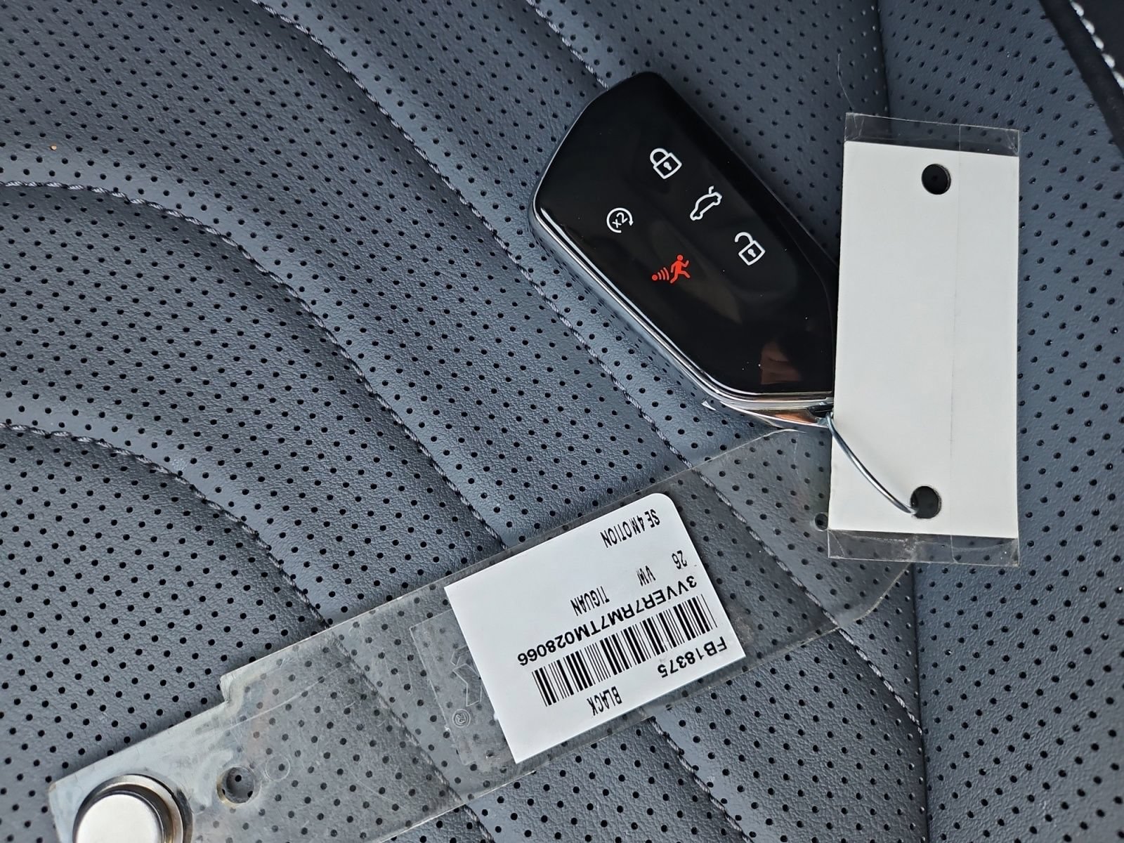 Used 2026 Volkswagen Tiguan SE AWD/4WD image 19
