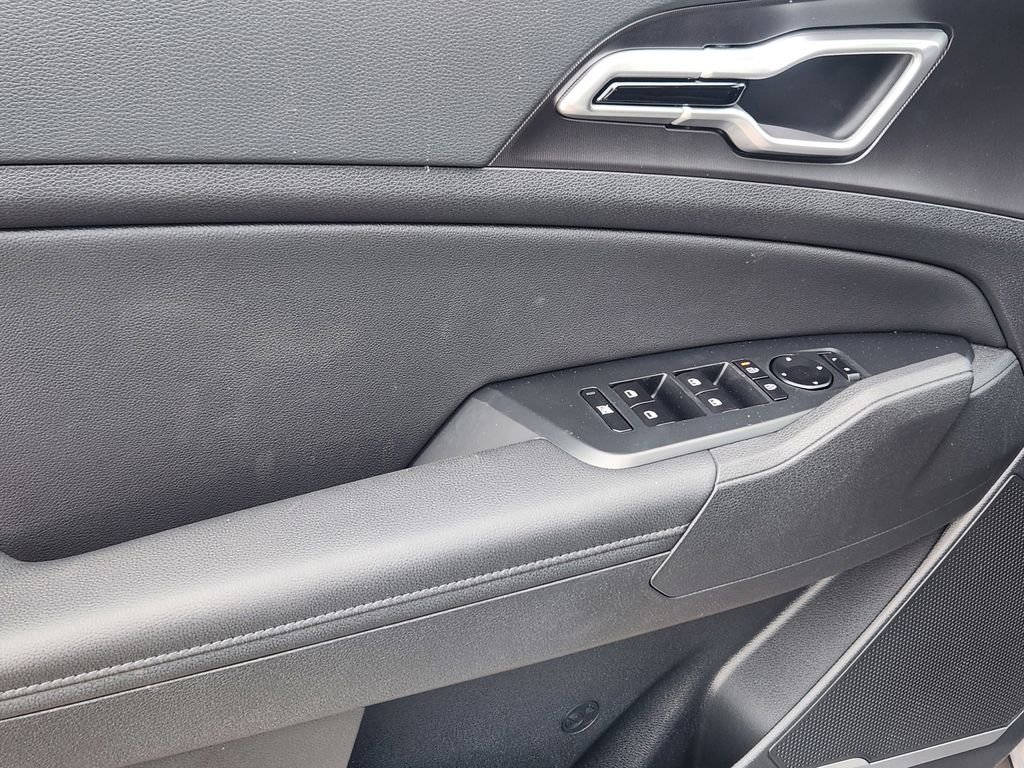 New 2026 Kia Sportage EX image 6
