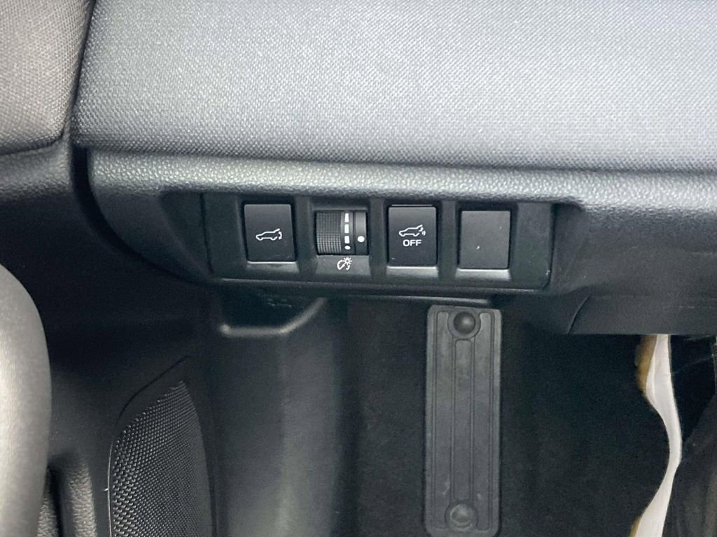 Used 2020 Subaru Outback Premium image 29