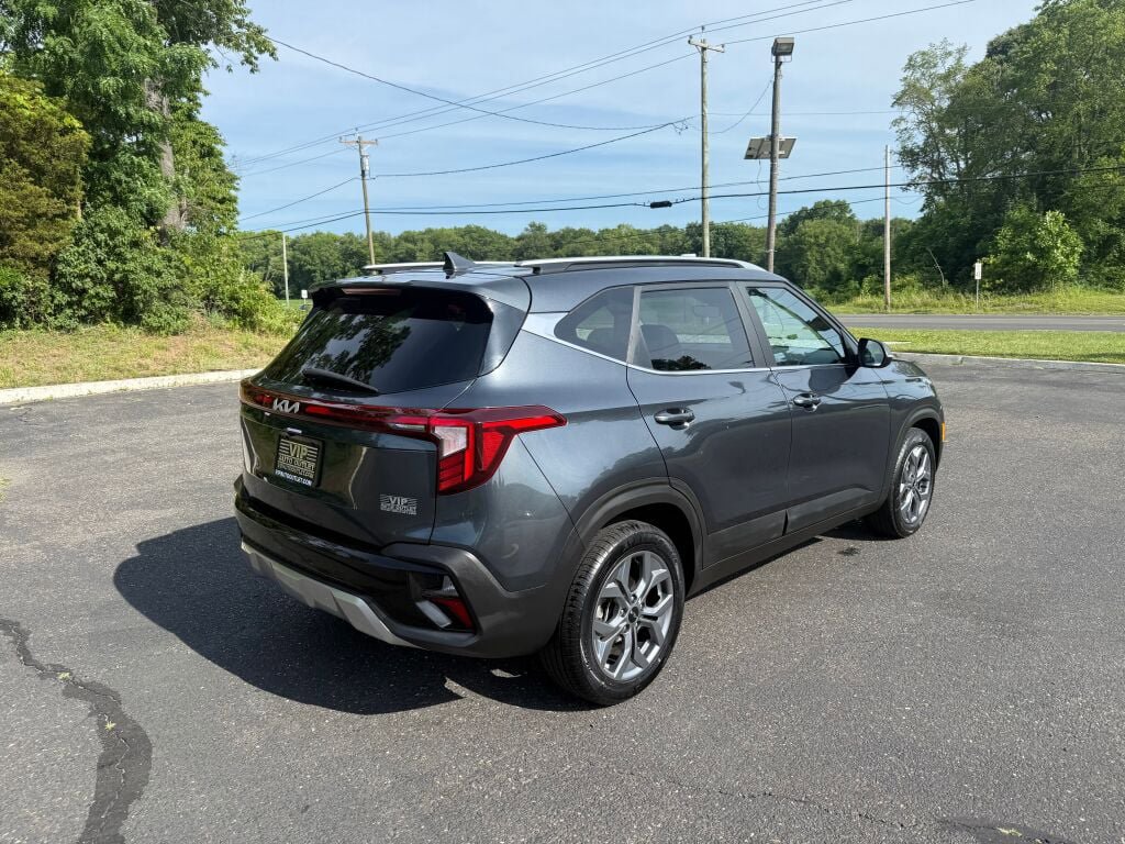 Used 2024 Kia Seltos S FWD image 7