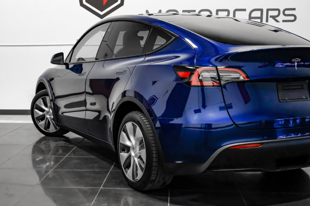 Used 2023 Tesla Model Y Long Range AWD/4WD image 14