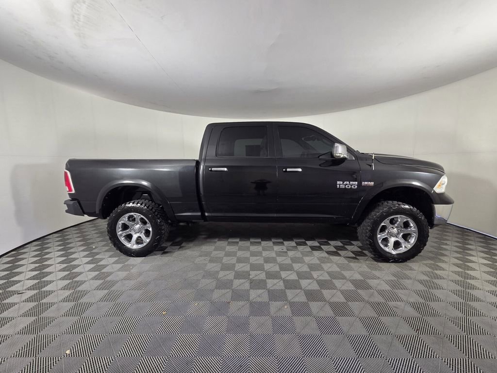 Used 2015 RAM 1500 Laramie w/ Convenience Group AWD/4WD image 4