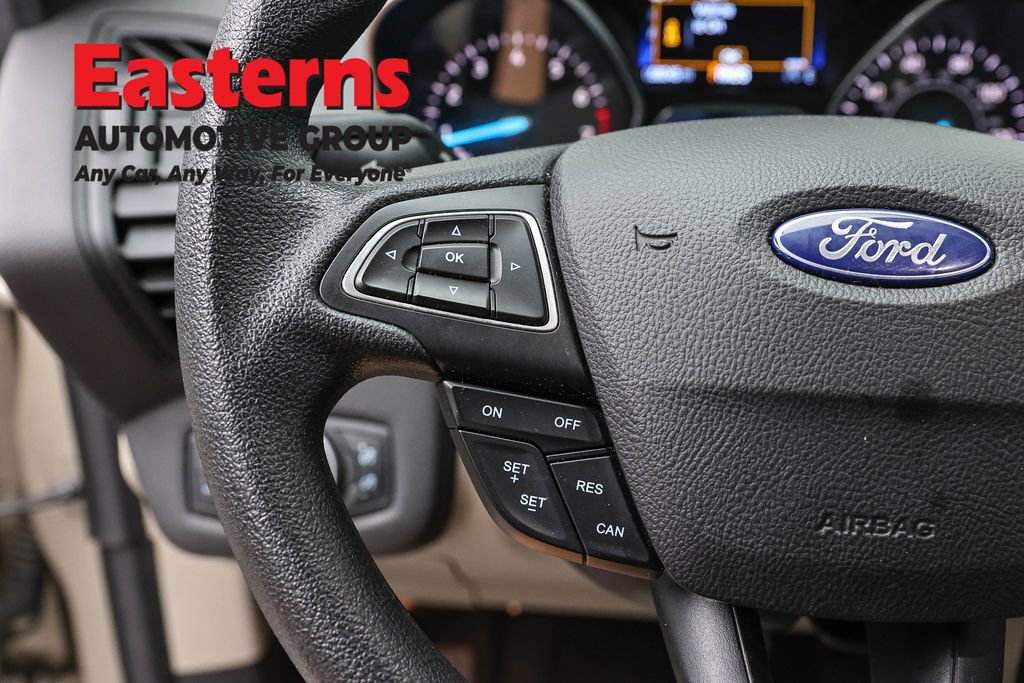Used 2018 Ford Escape SE w/ SE Sync 3 Package AWD/4WD image 14