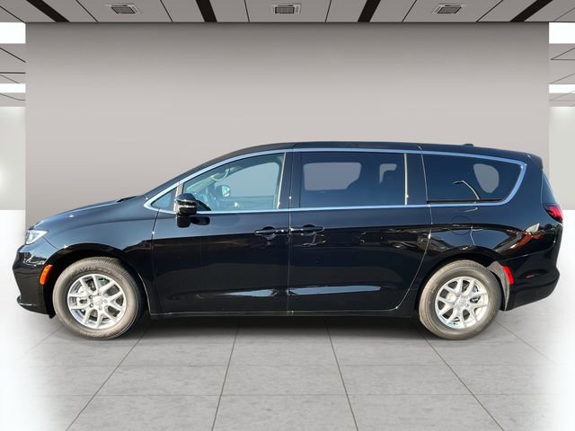 New 2026 Chrysler Pacifica Select image 7