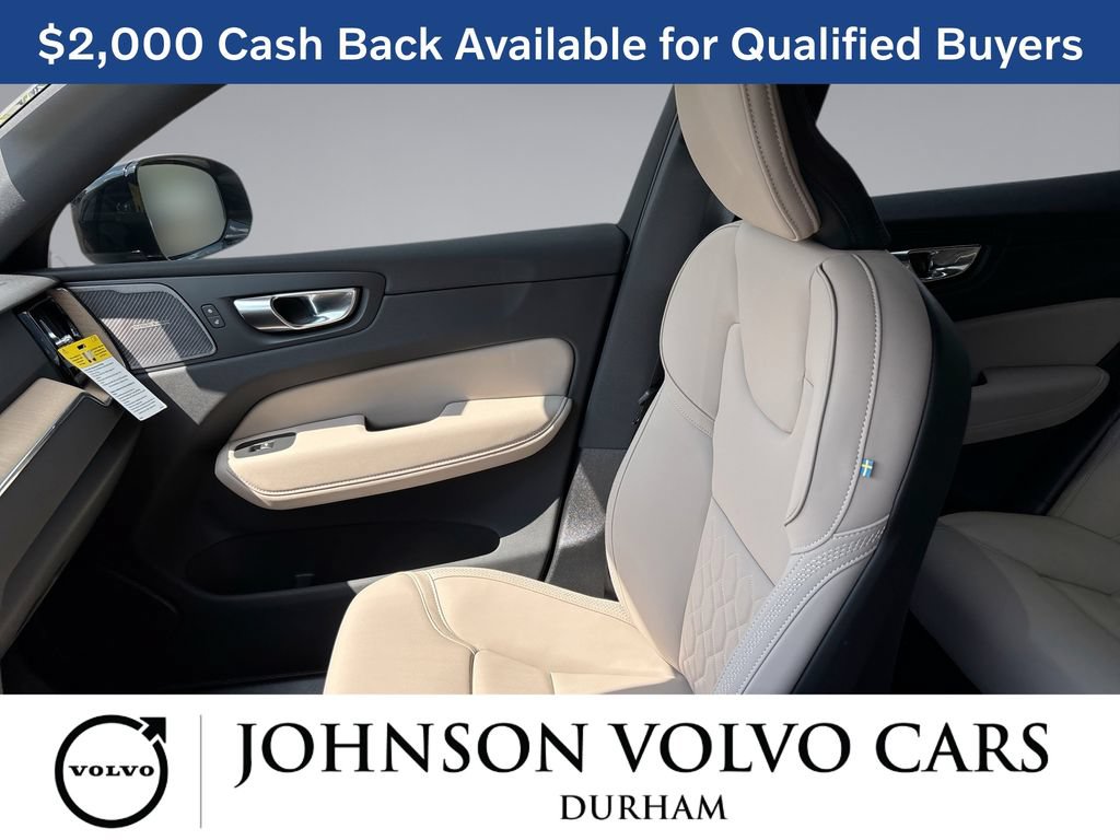 New 2026 Volvo XC60 B5 Plus w/ Protection Package Premier AWD/4WD image 28
