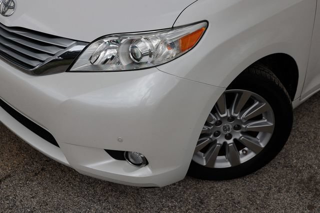 Used 2014 Toyota Sienna Limited w/ Limited Premium Package AWD/4WD image 47