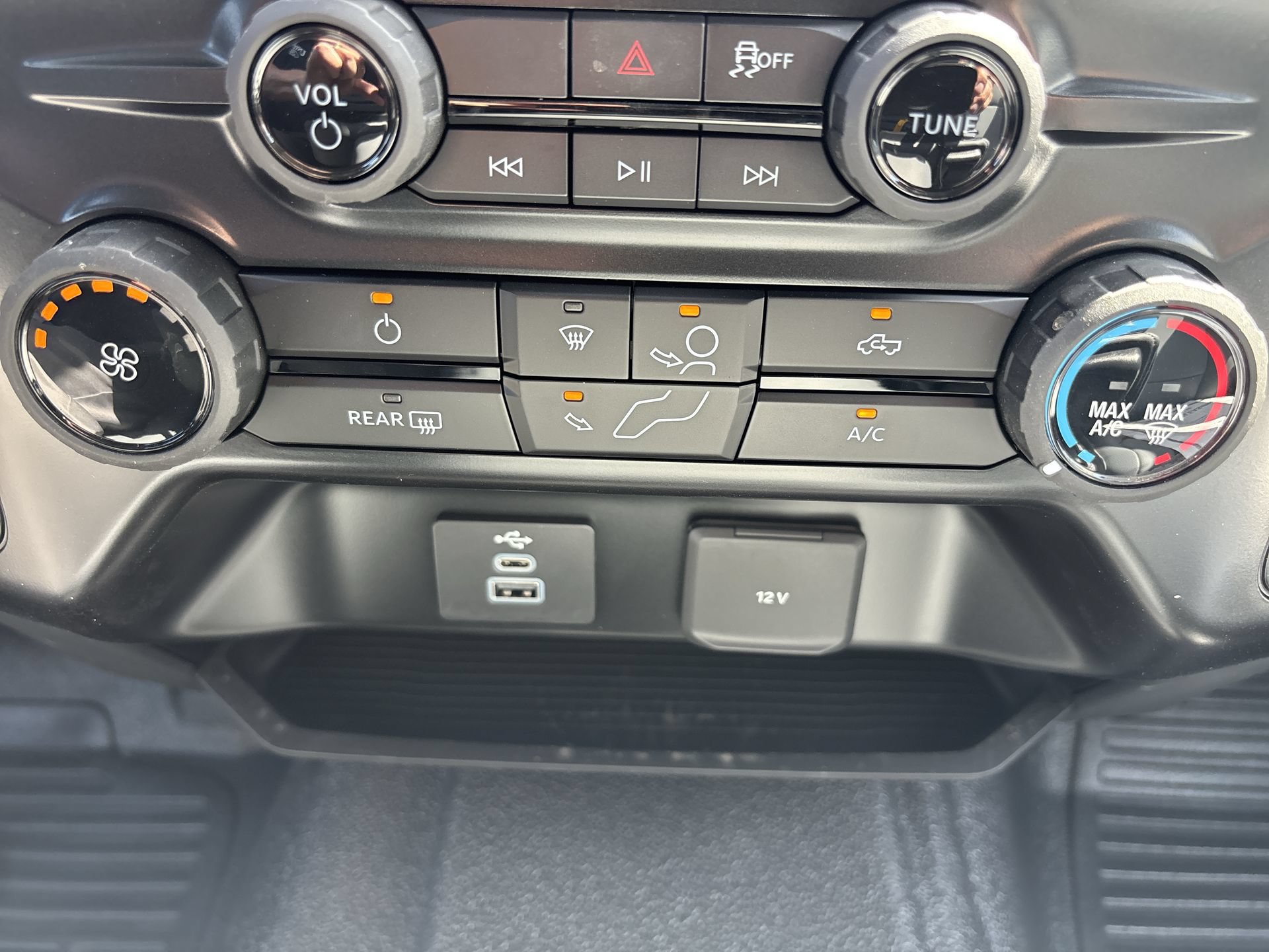 New 2026 Ford F550 4x4 Supercab Super Duty image 16