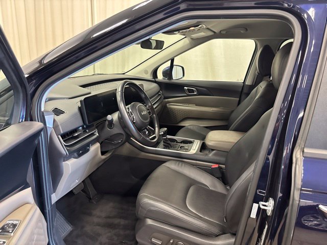 Used 2026 Kia Carnival FWD image 13