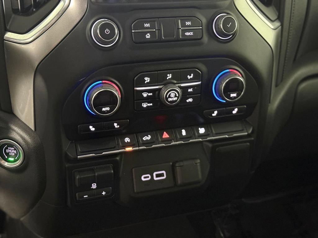 Used 2021 Chevrolet Silverado 1500 LT AWD/4WD image 15