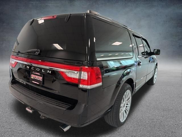 Used 2017 Lincoln Navigator L Reserve image 6