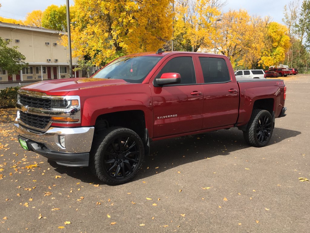 Used 2018 Chevrolet Silverado 1500 LT w/ All Star Edition AWD/4WD image 11