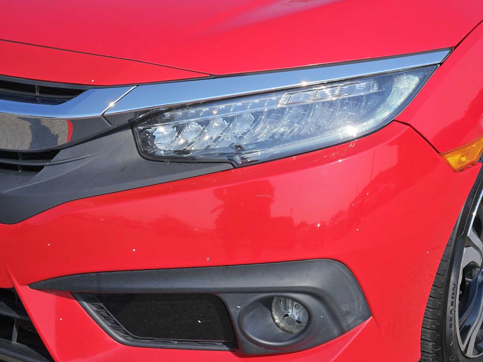 Used 2018 Honda Civic Touring image 7