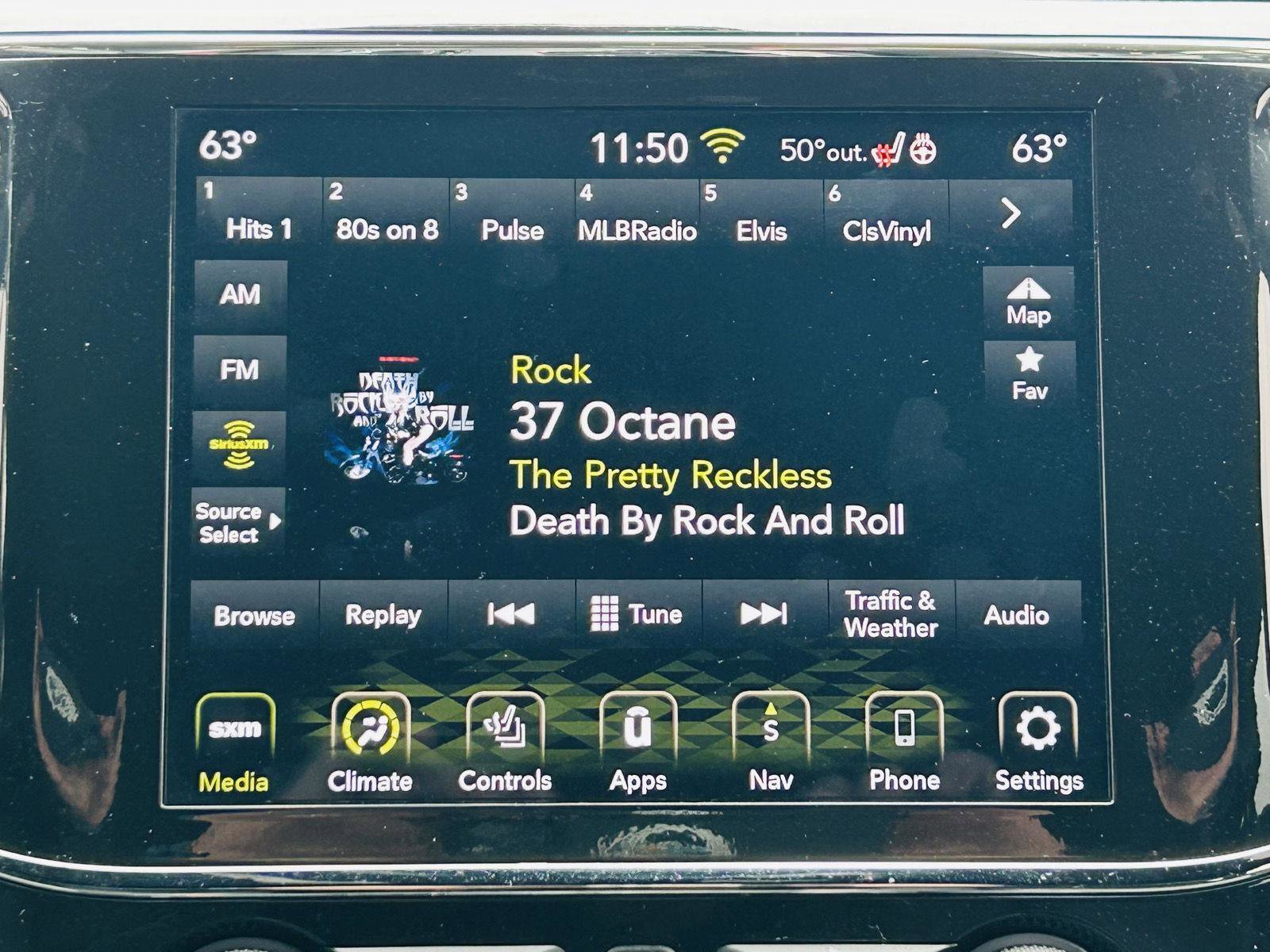 Used 2021 Jeep Grand Cherokee Limited w/ Sun & Sound Group image 20