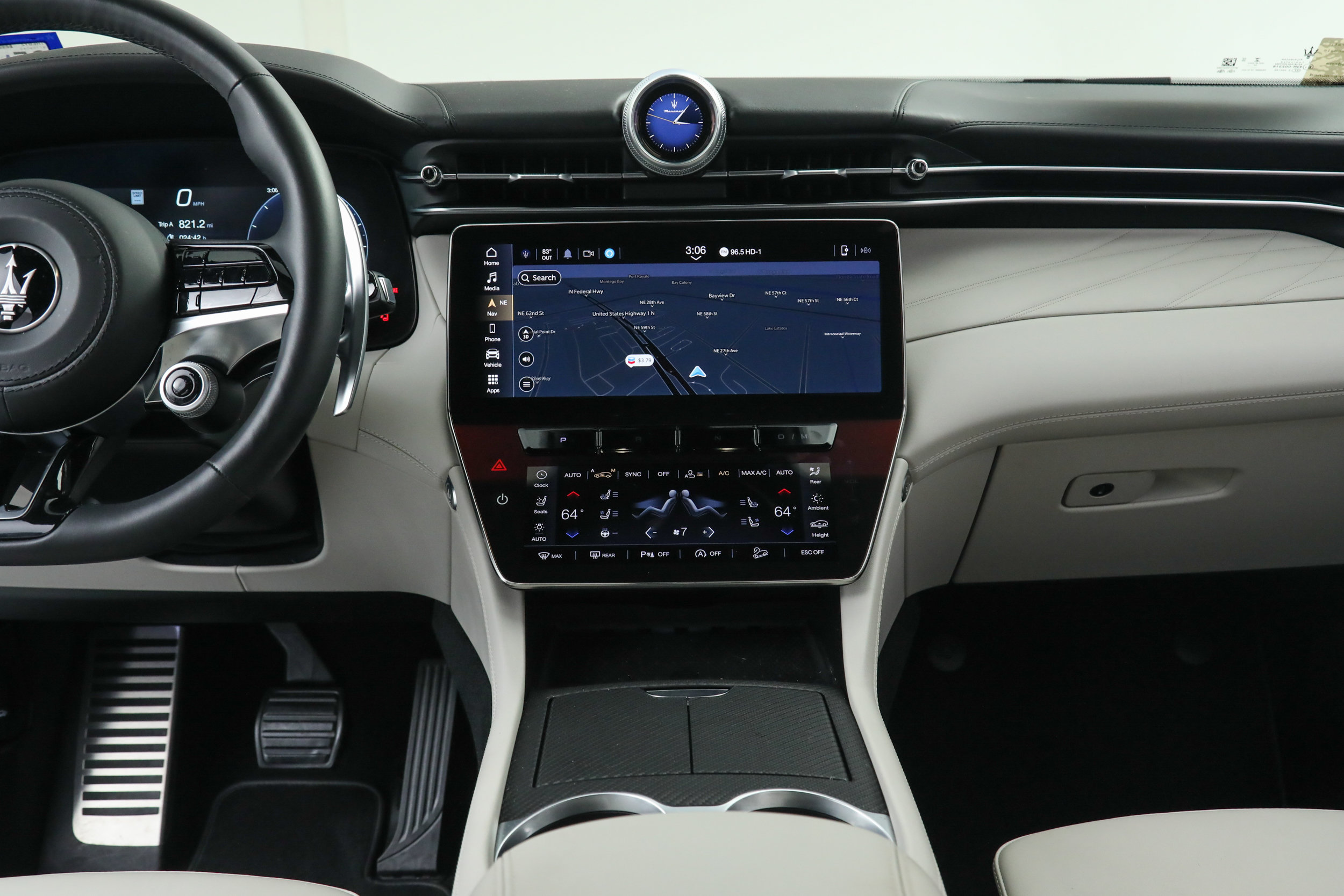 Certified 2023 Maserati Grecale Modena AWD/4WD image 24