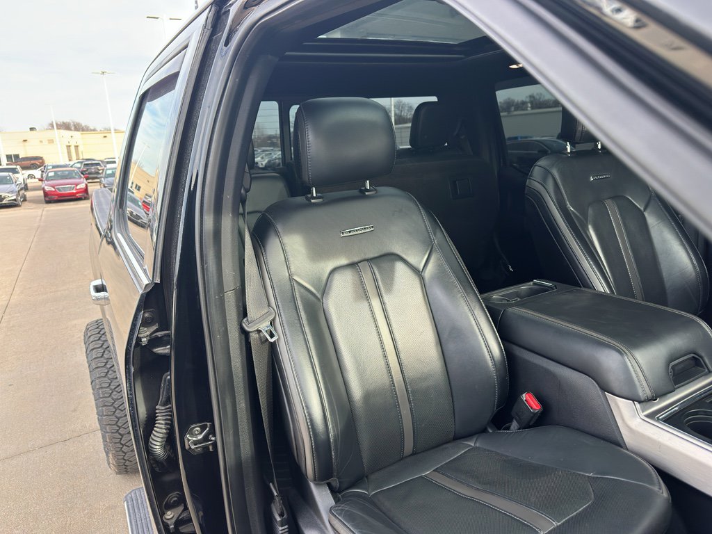 Used 2017 Ford F350 Platinum w/ Platinum Ultimate Package image 37
