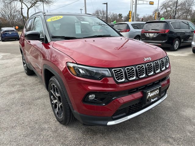 Used 2025 Jeep Compass Limited image 4