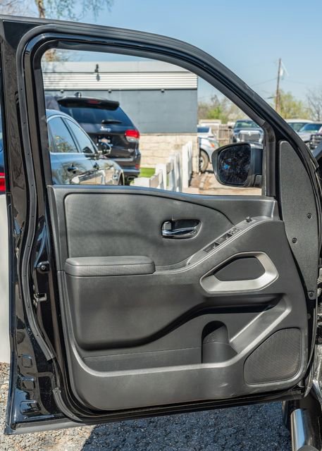 Used 2022 Nissan Frontier SV image 17
