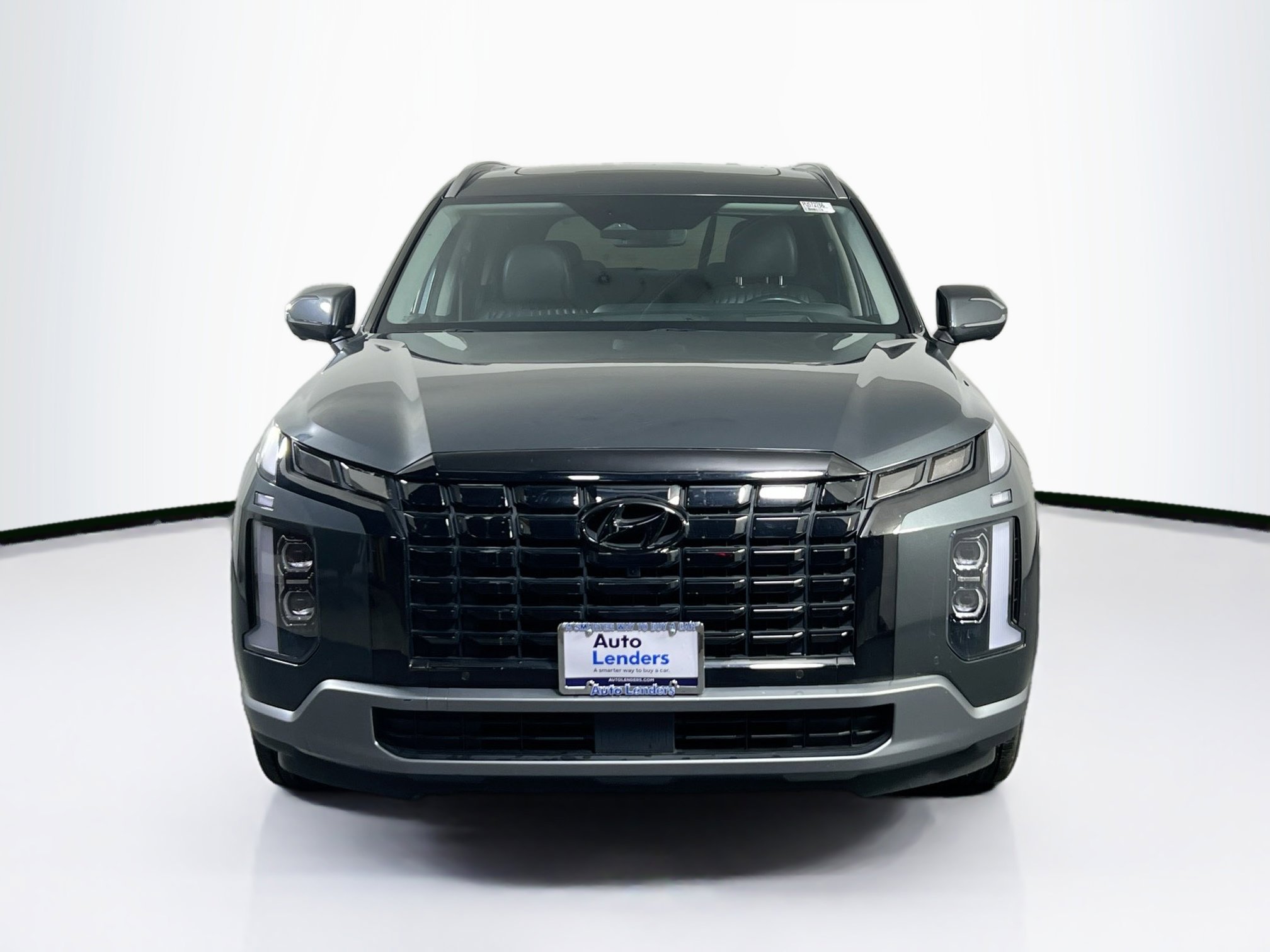 Used 2023 Hyundai Palisade Limited AWD/4WD image 2