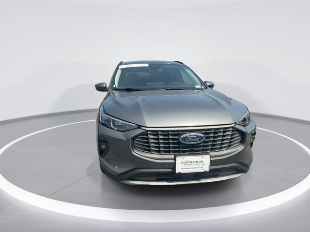 Used 2025 Ford Escape Platinum AWD/4WD image 3