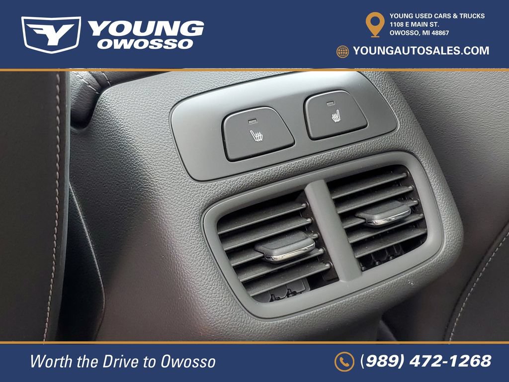 Used 2025 Buick Envision Avenir AWD/4WD image 31