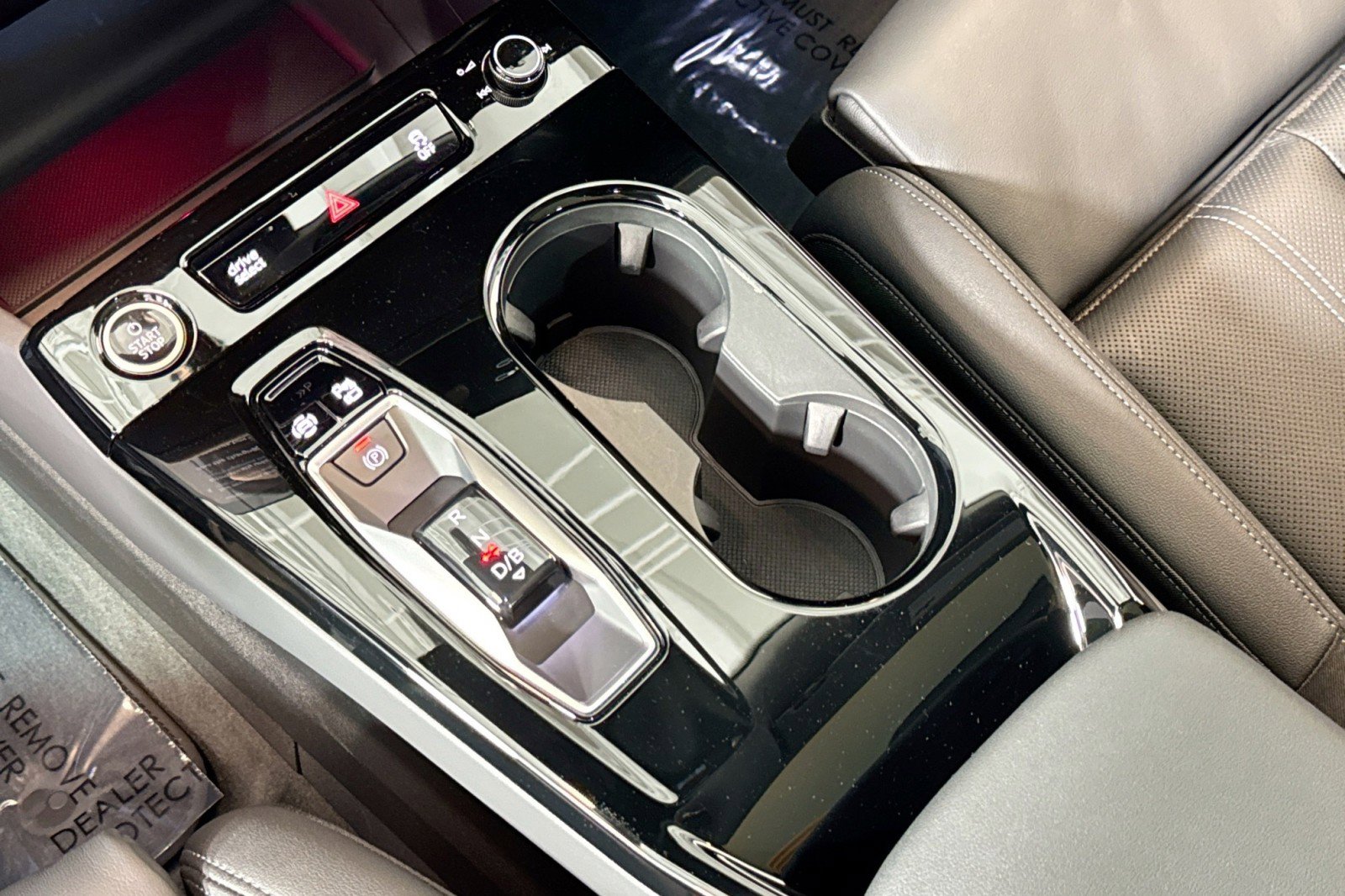 Used 2025 Audi A6 e-tron Prestige w/ Black Warm Weather Package RWD image 16