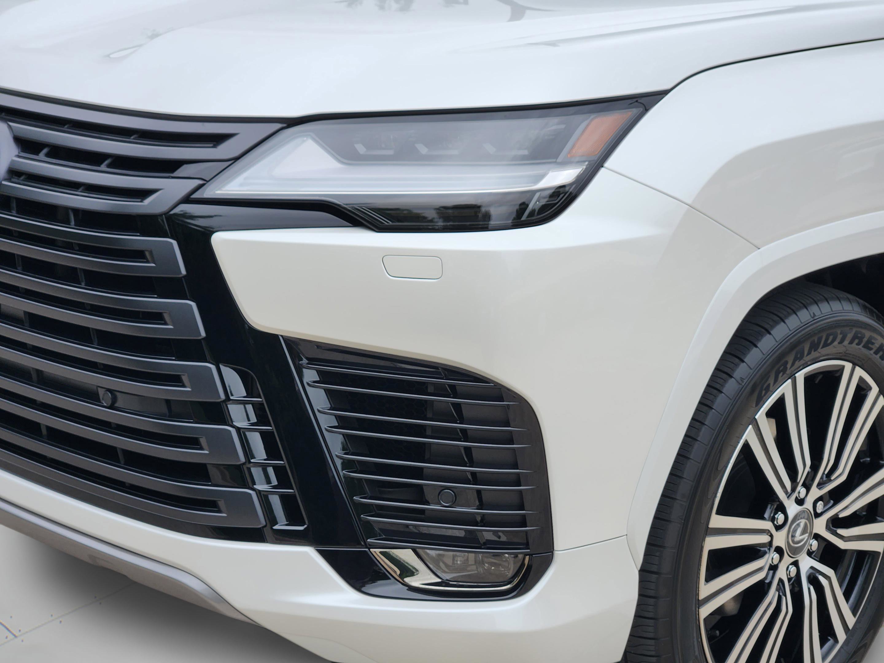 New 2026 Lexus LX 600 4WD w/ Luxury Package image 22