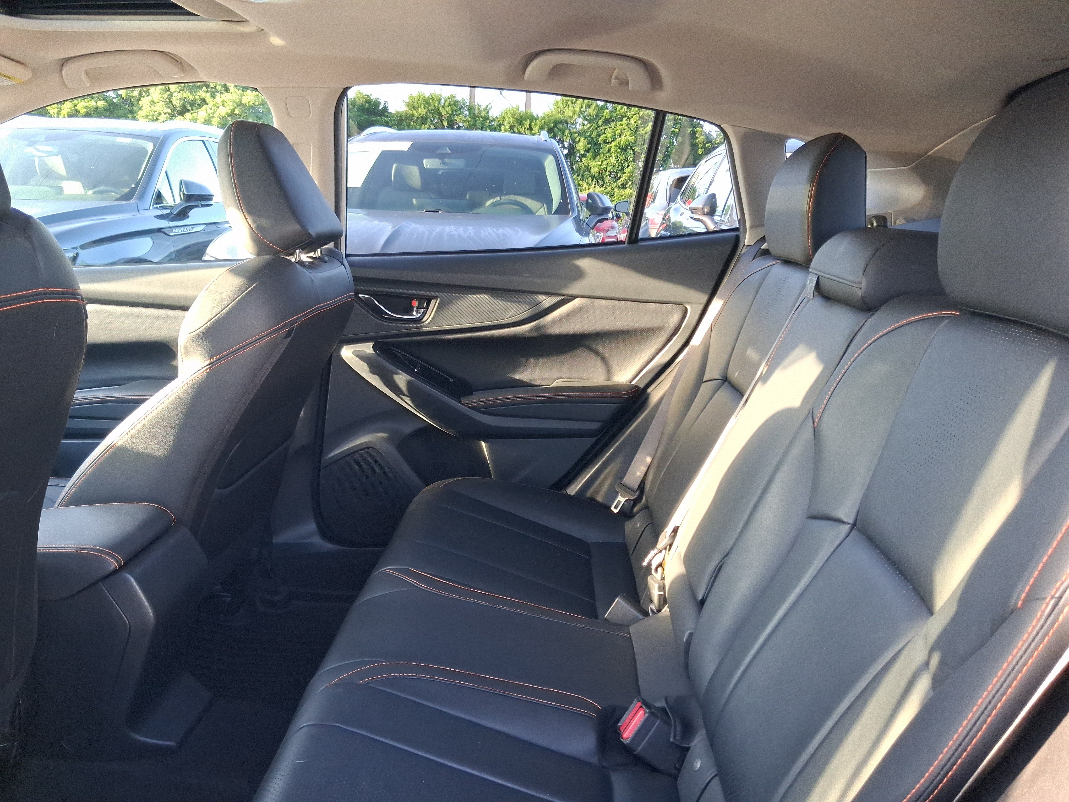 Used 2019 Subaru Crosstrek 2.0i Limited w/ Moonroof Package w/Navigation AWD/4WD image 6