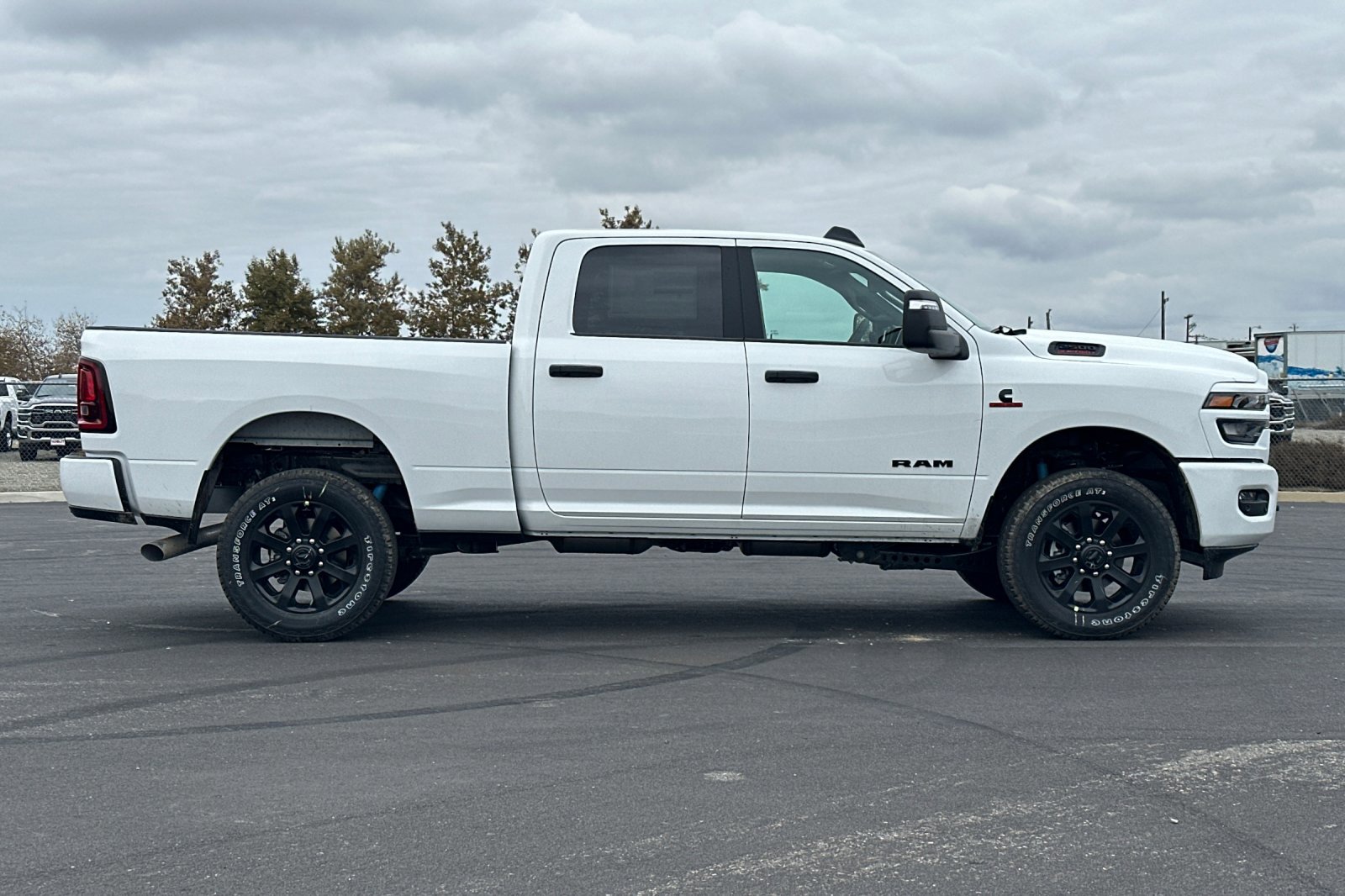 New 2026 RAM 2500 Big Horn AWD/4WD image 2