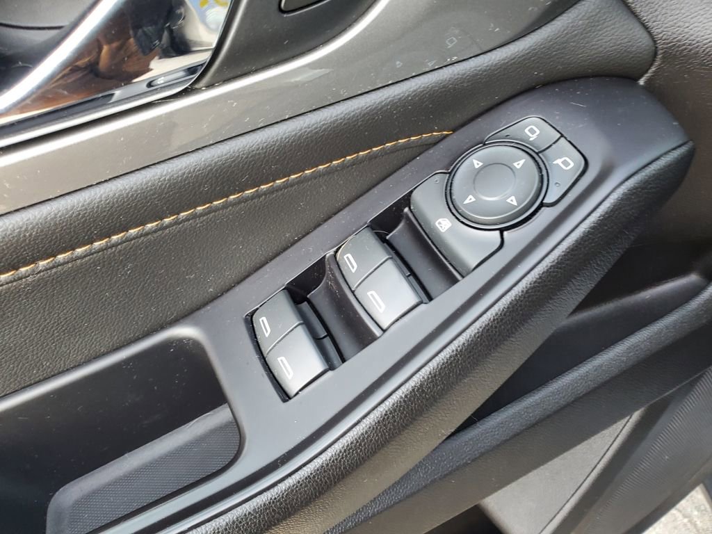 Used 2019 Chevrolet Traverse LS image 16