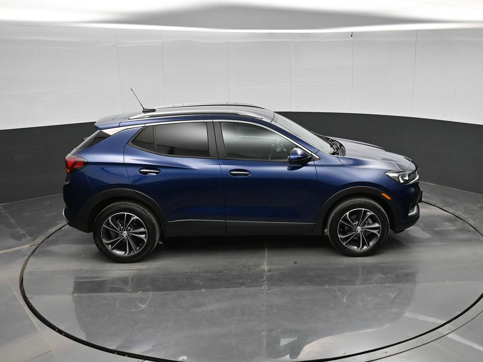 Used 2022 Buick Encore GX Select AWD/4WD image 30