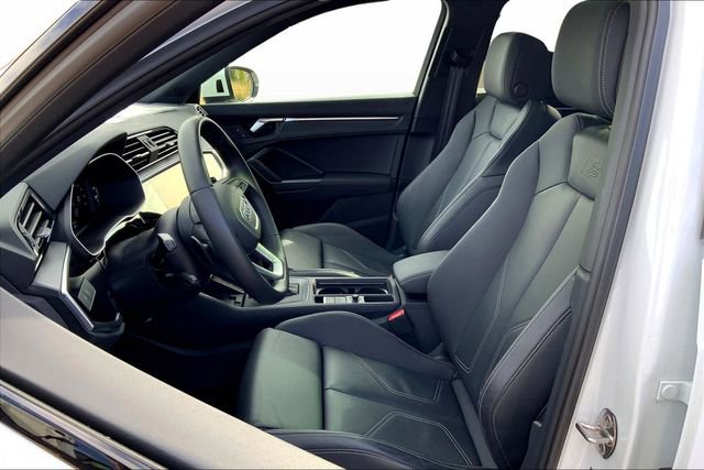 Certified 2025 Audi Q3 2.0T Premium w/ Convenience Package image 17