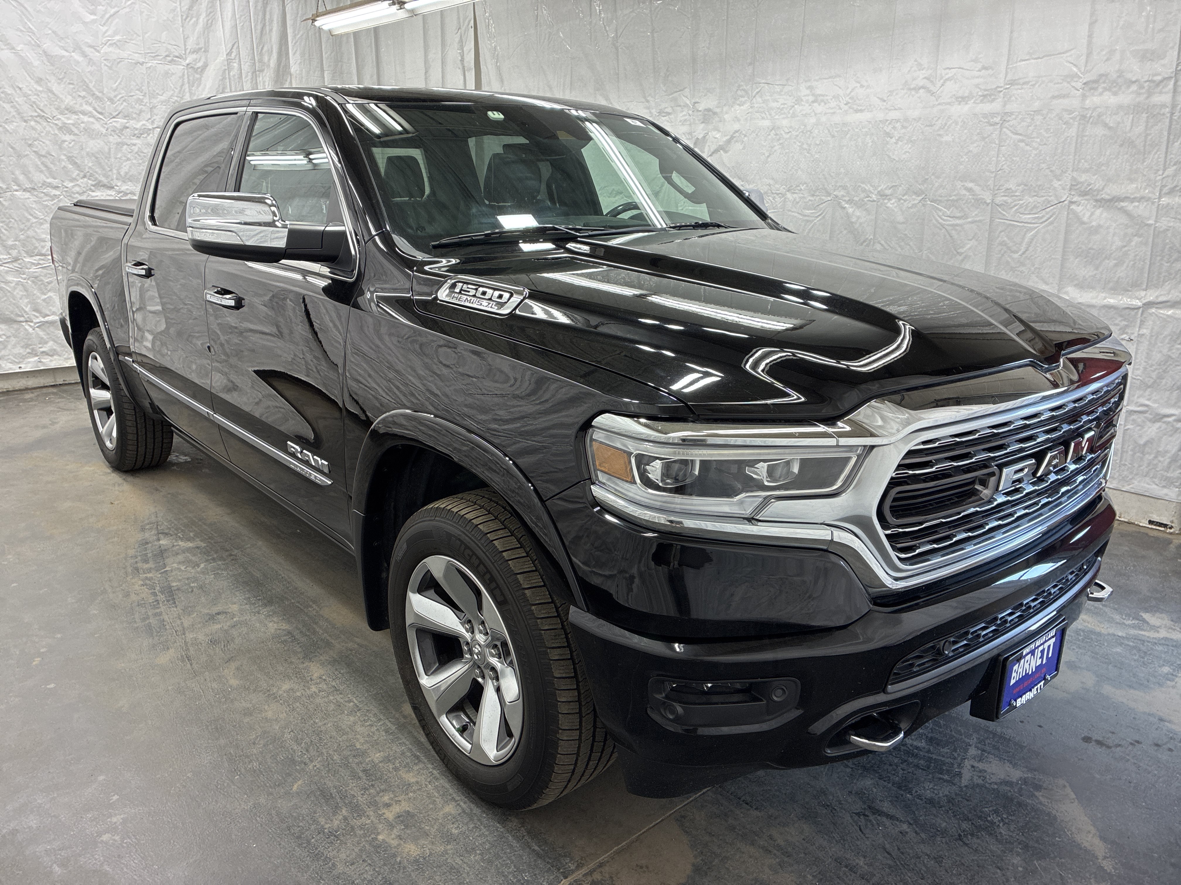 Used 2019 RAM 1500 Limited AWD/4WD image 3