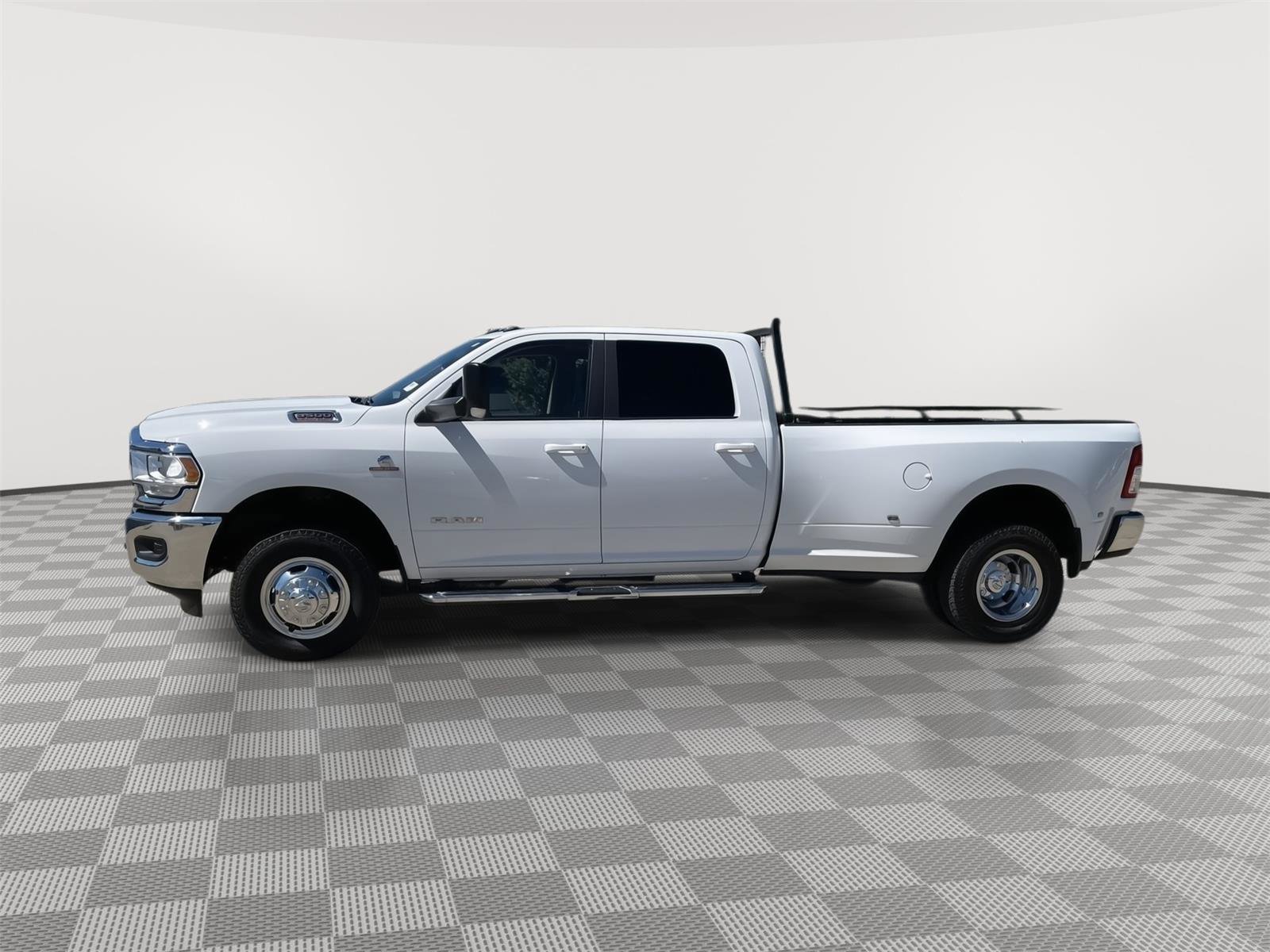 Used 2020 RAM 3500 Big Horn w/ Level 1 Equipment Group image 2