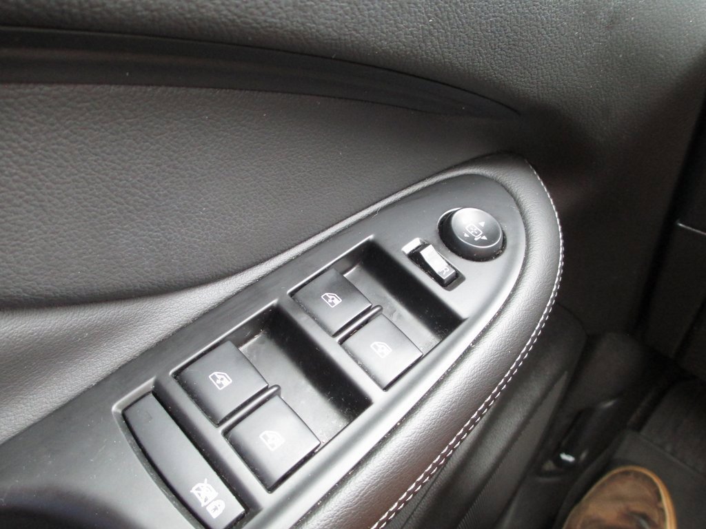 Used 2019 Buick Envision Essence image 23