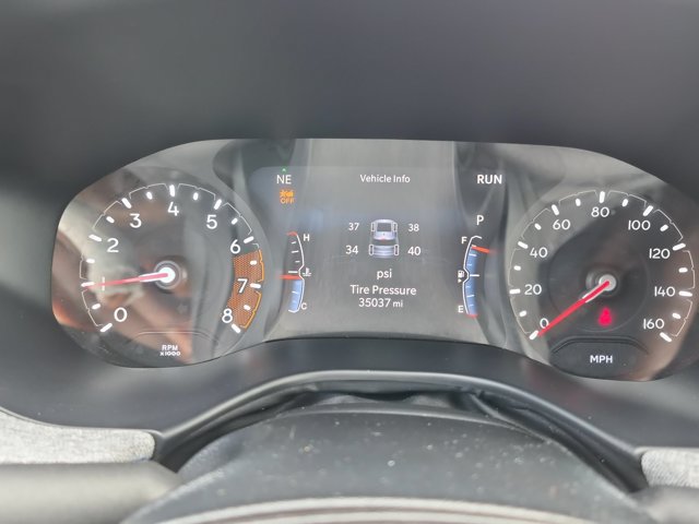 Used 2025 Jeep Compass Latitude w/ Sun & Sound Group AWD/4WD image 13