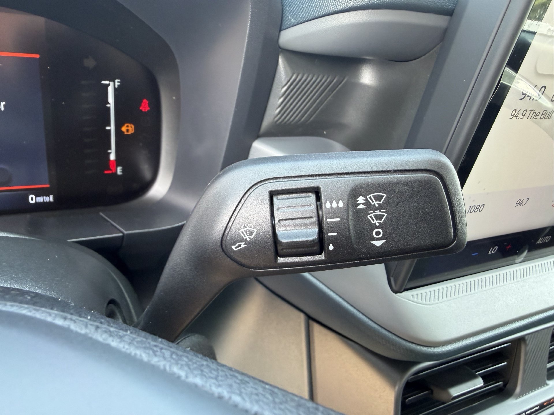 New 2026 Ford Maverick XL FWD image 14